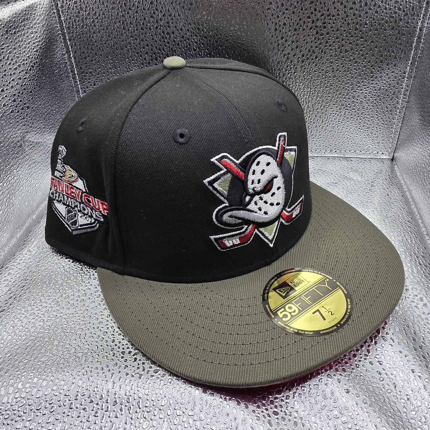 Anaheim Ducks 71/2