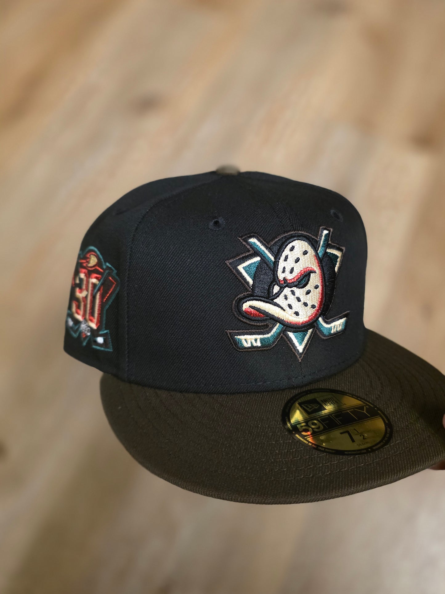 Anaheim Ducks 71/2 (last one)